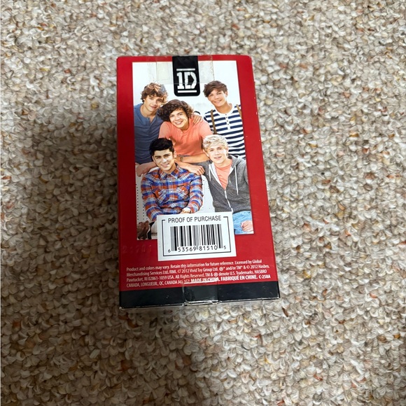 One Direction Mini Figure Set - Picture 6 of 6